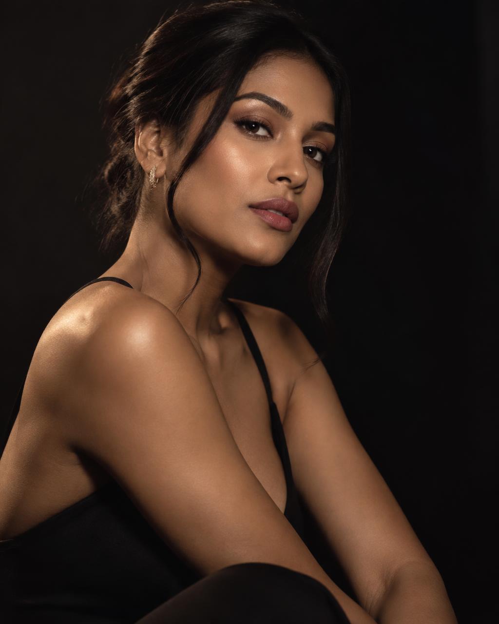 Editorial inspiration: portrait with refined evening makeup